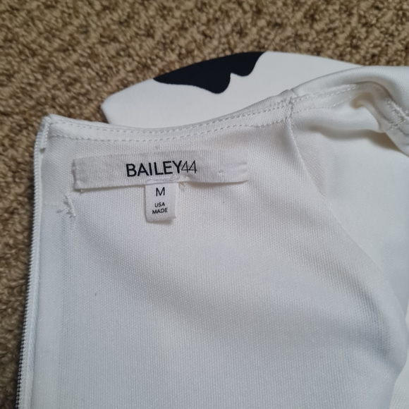 Bailey44 Pop Floral Print Neoprene Like Bendable Cap Sleeve Sheath Dress Size M - Picture 9 of 15